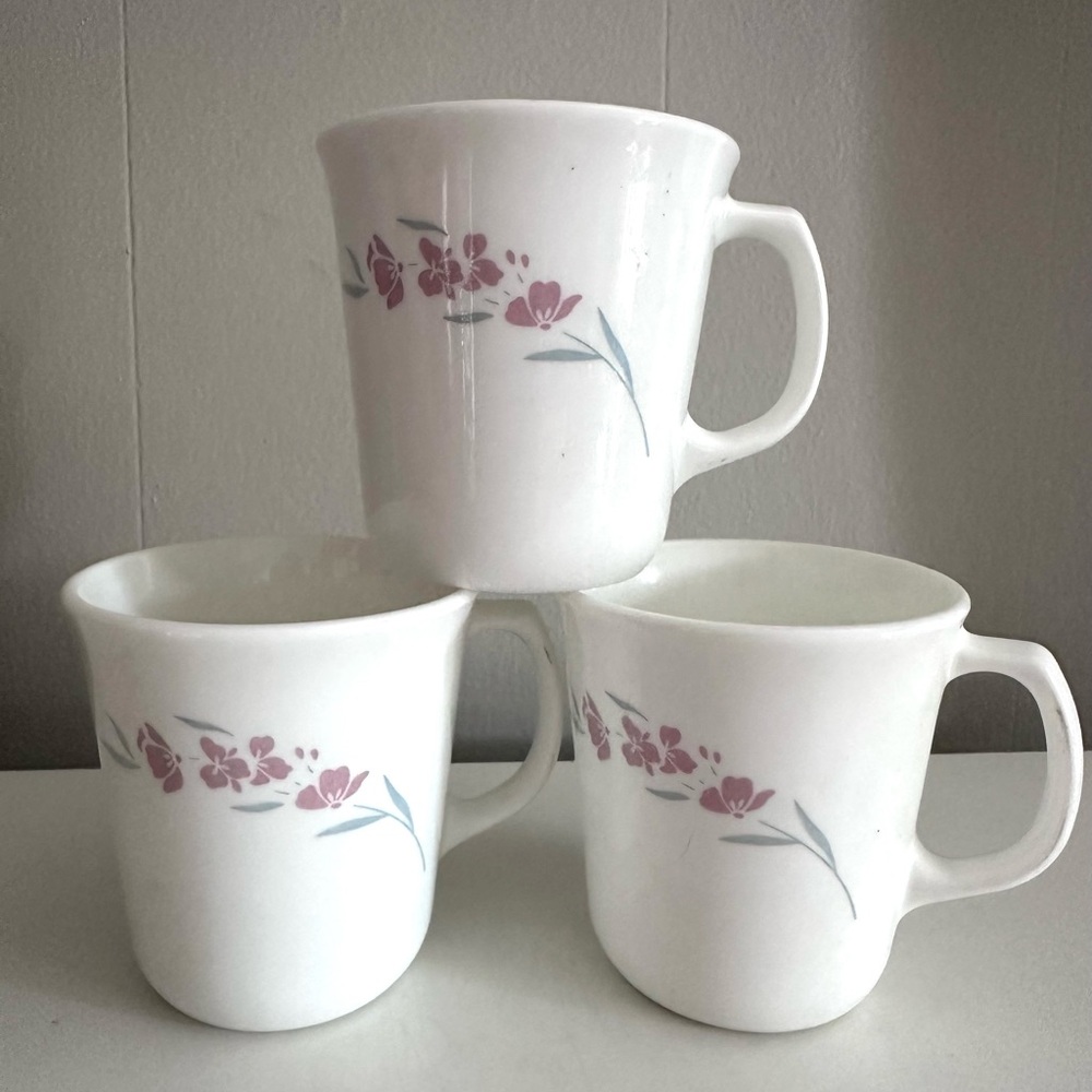 SET OF 3 Vintage Corning Corelle Mugs in "Silk Blossoms" Pattern
